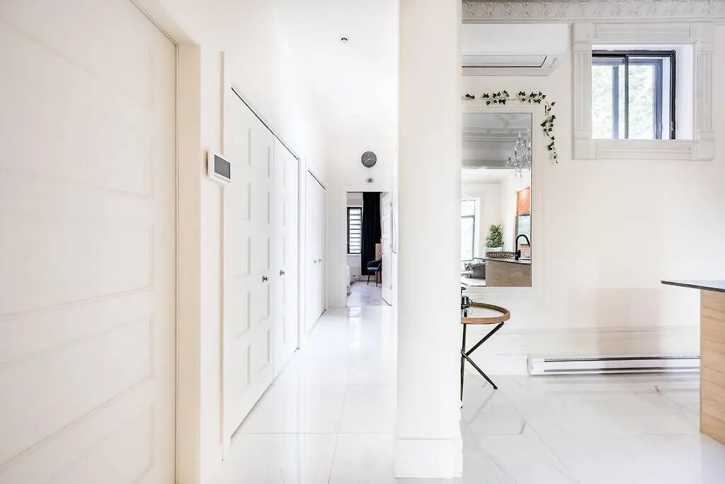 Montreal Styled 2 Bedroom Apartment On St-Denis Street